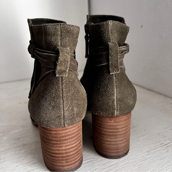 Violet & Red Jenna olive green suede ankle boot block heel size 9.5 - Picture 4 of 11